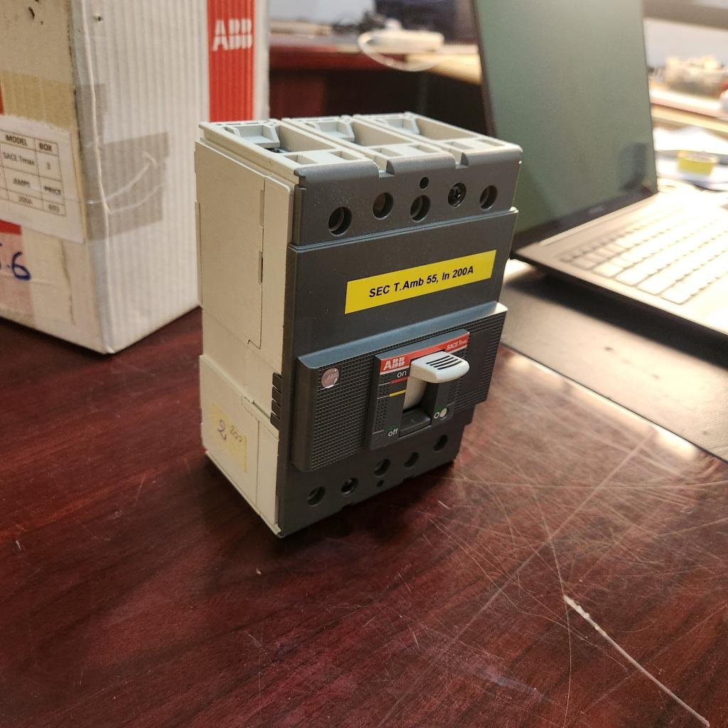ABB SACE Tmax 3 Pole