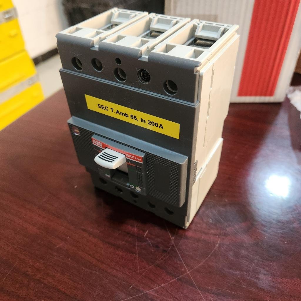 ABB SACE Tmax 3 Pole