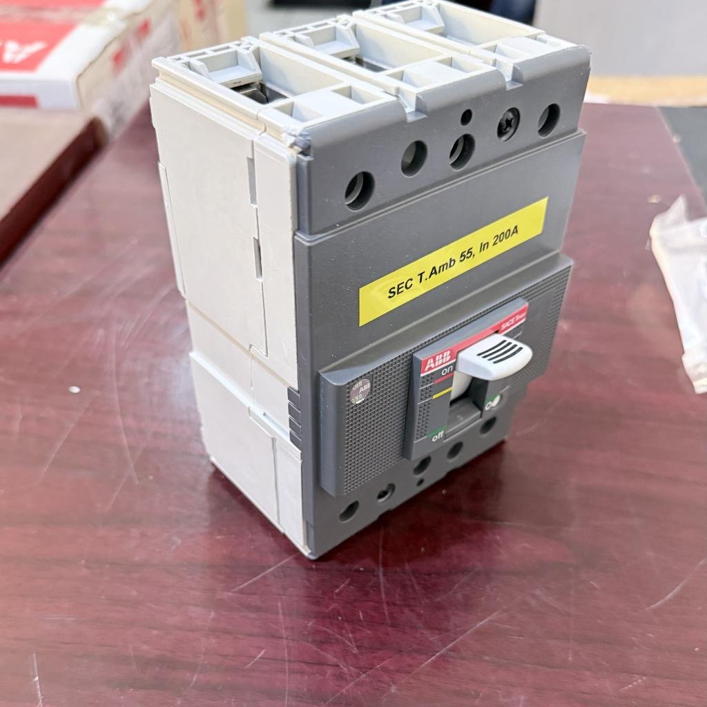 ABB SACE Tmax 3 Pole