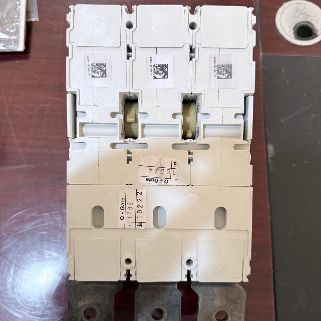 ABB SACE TMAX 3 Pole