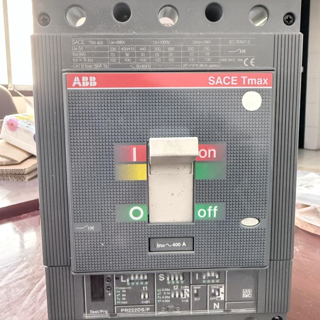 ABB SACE TMAX T5N400 3 Pole