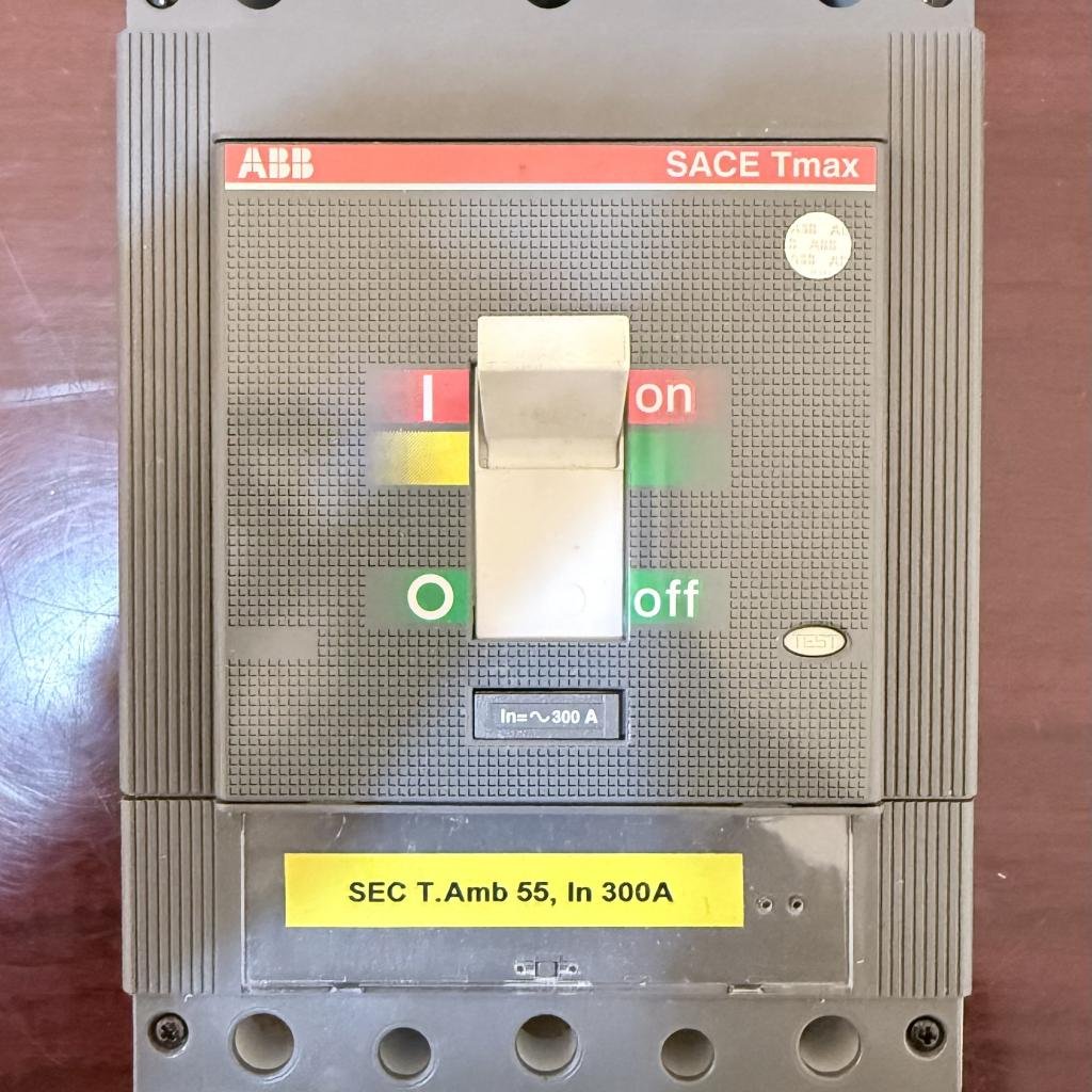 ABB SACE Tmax 3 Pole