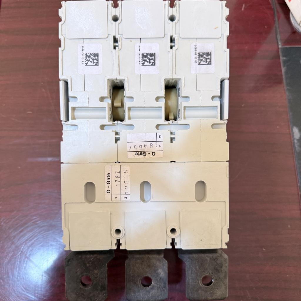 ABB SACE Tmax 3 Pole