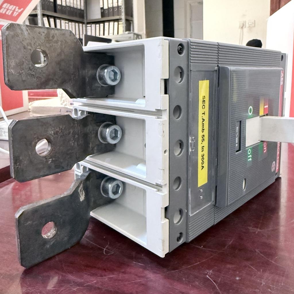 ABB SACE Tmax 3 Pole