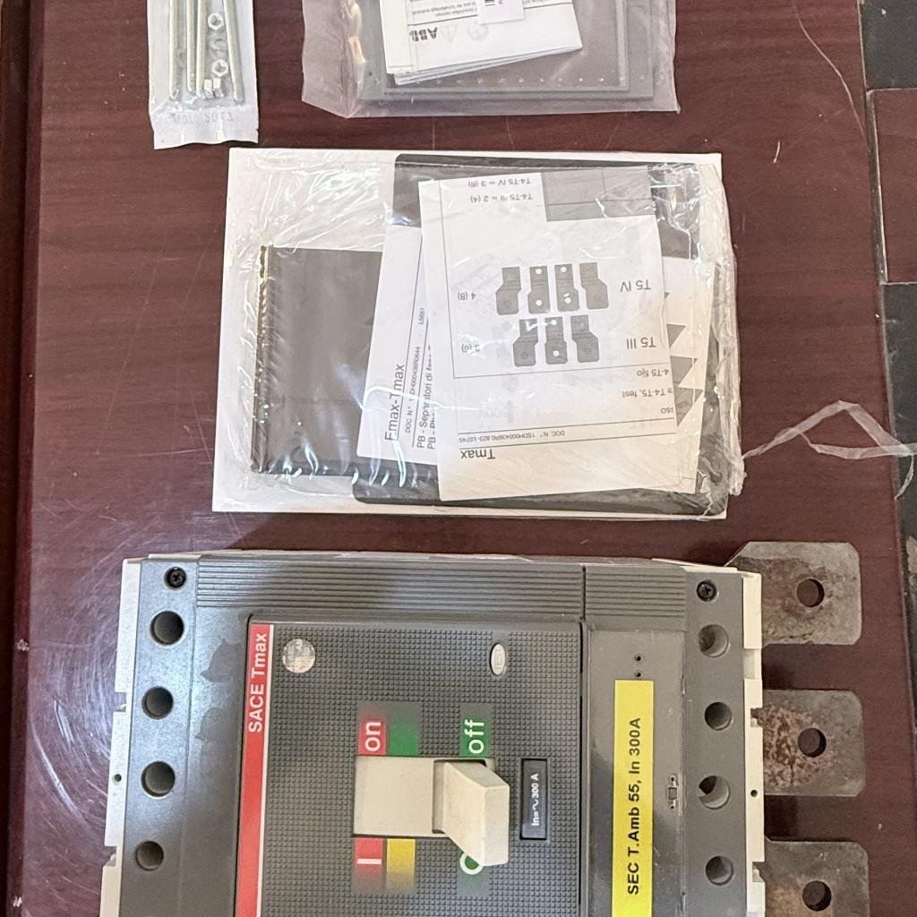 ABB SACE Tmax 3 Pole