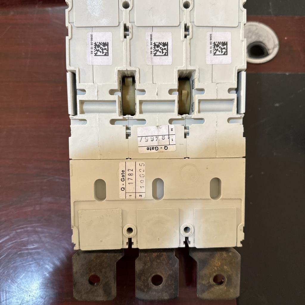 ABB SACE Tmax 3 Pole