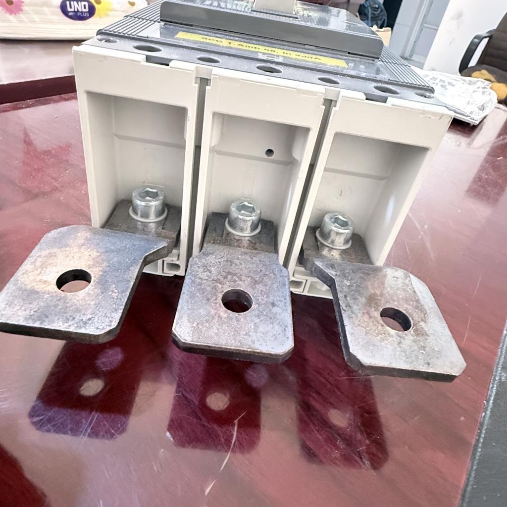 ABB SACE Tmax 3 Pole