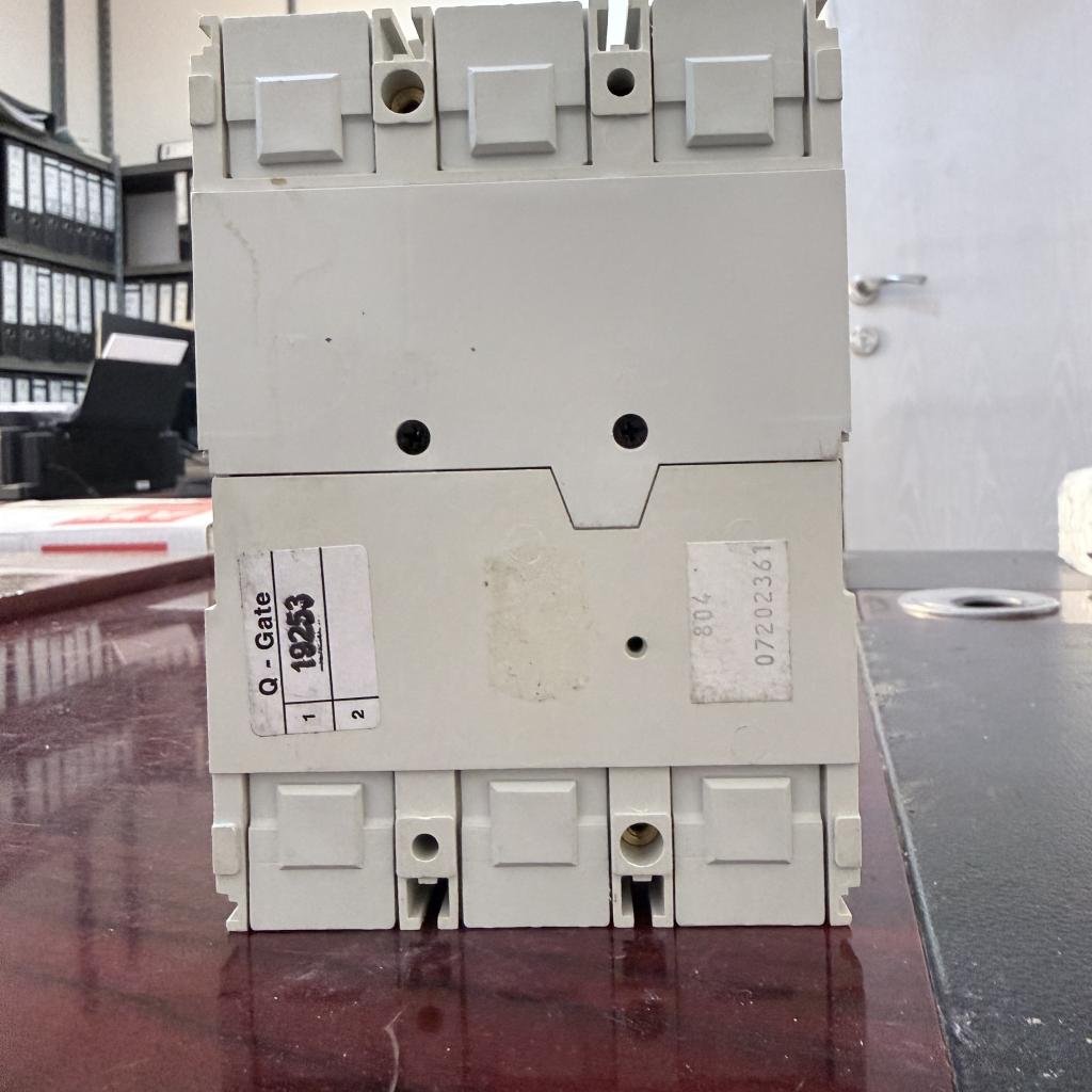 ABB SACE Tmax 3 Pole