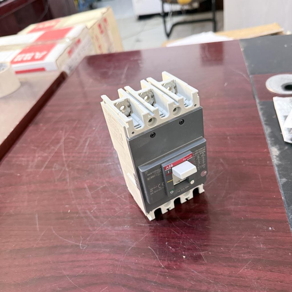 ABB SACE FORMULA A1A125 3 Pole