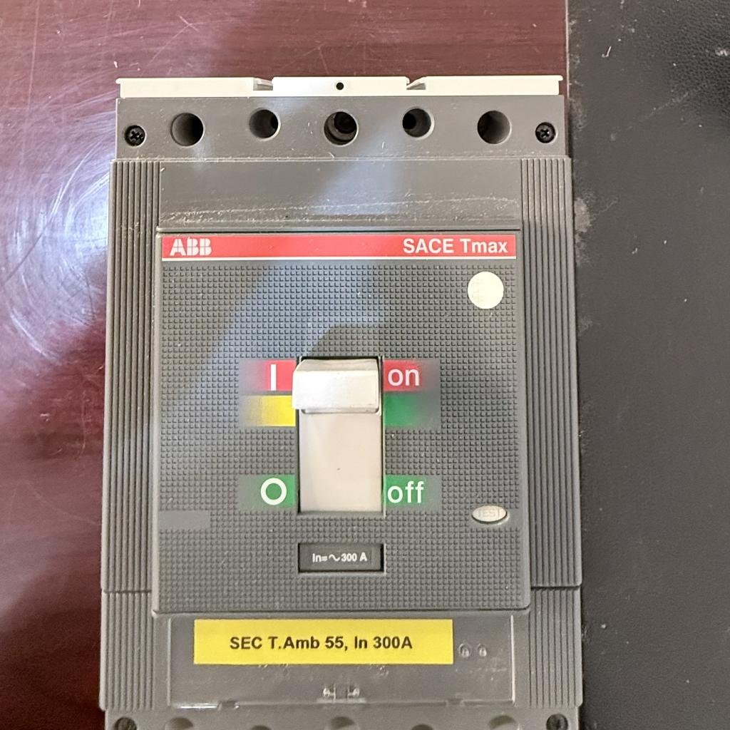ABB SACE TMAX 3 Pole