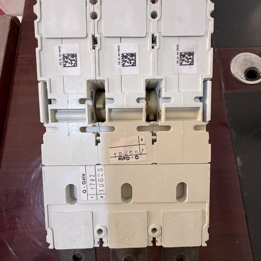 ABB SACE TMAX 3 Pole