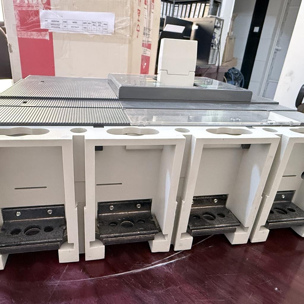 ABB SACE Tmax T6D630 4 Pole