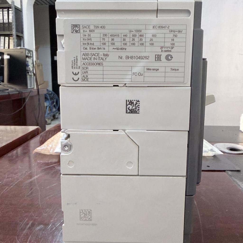 ABB SACE TMAX T5N 400 3 Pole