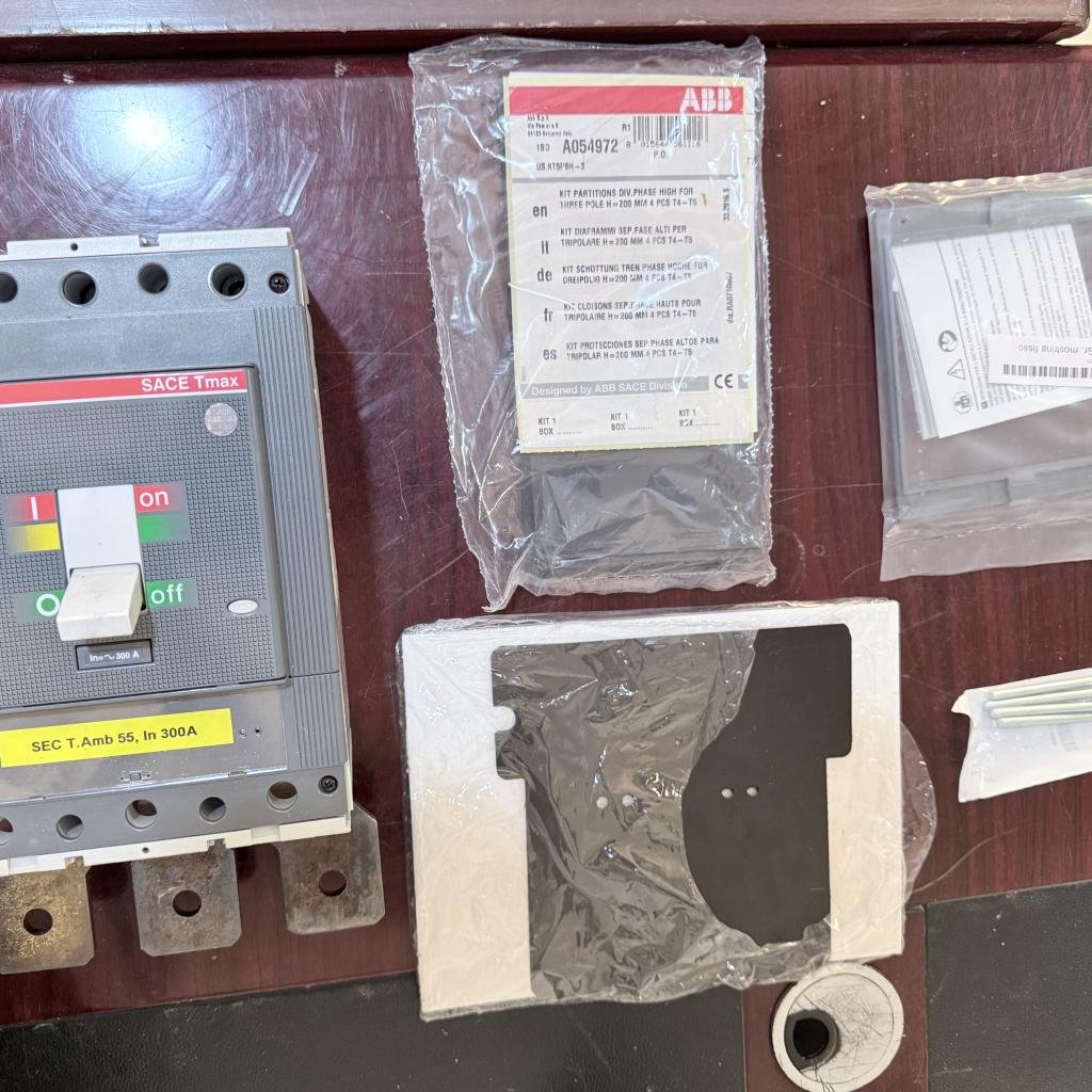 ABB SACE Tmax 3 Pole