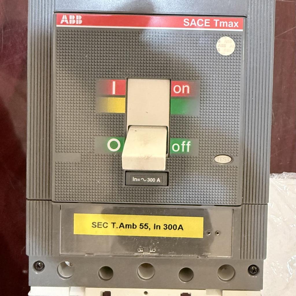ABB SACE Tmax 3 Pole