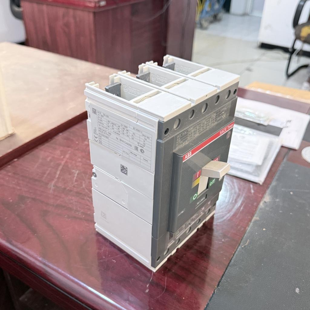 ABB SACE TMAX T5N 400 3 Pole