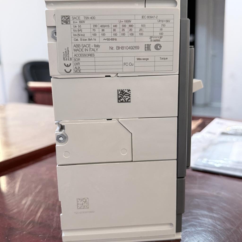 ABB SACE TMAX T5N 400 3 Pole