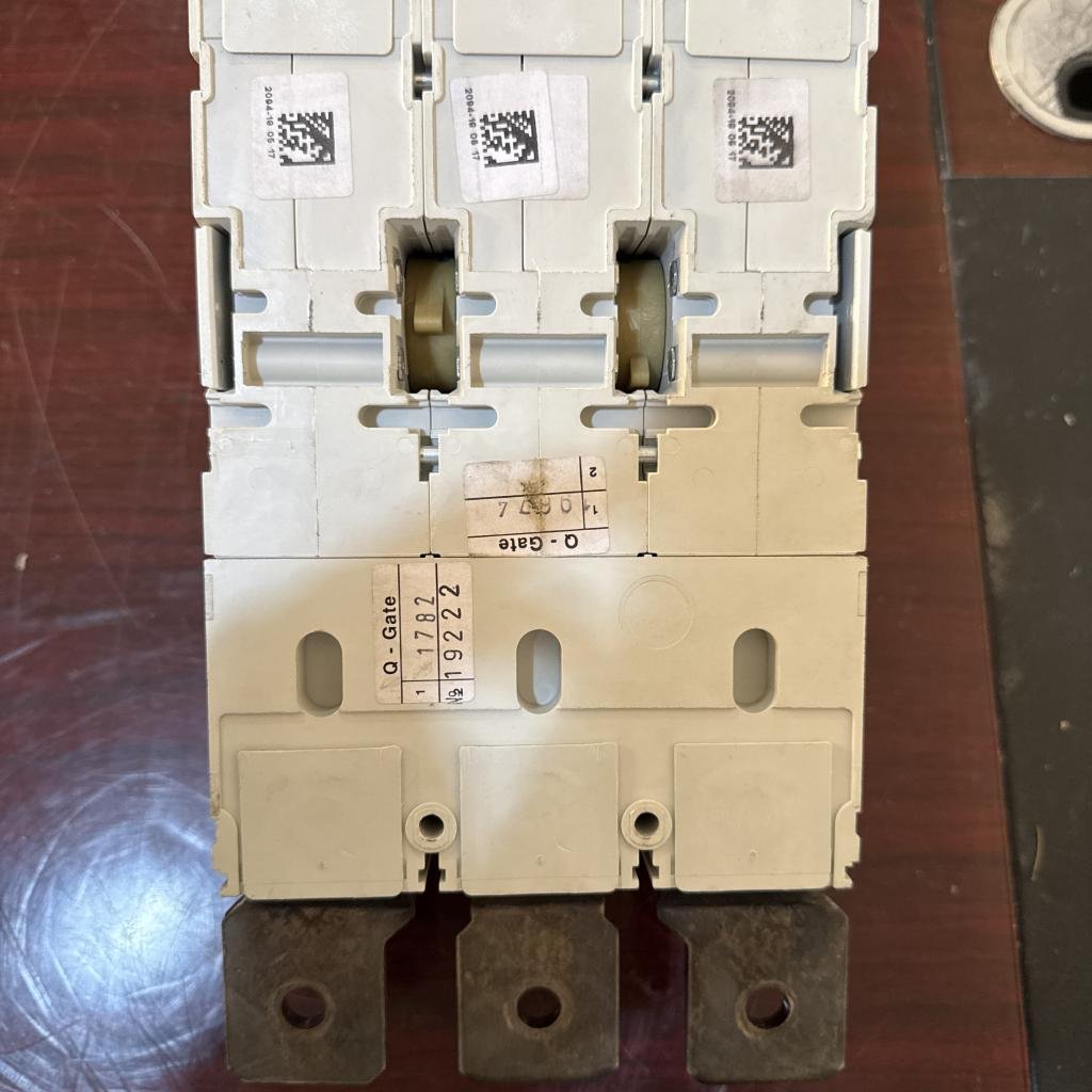 ABB SACE Tmax 3 Pole