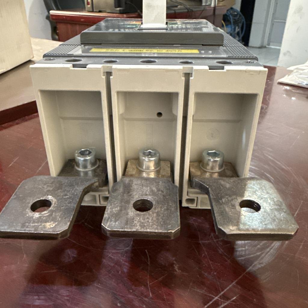 ABB SACE Tmax 3 Pole