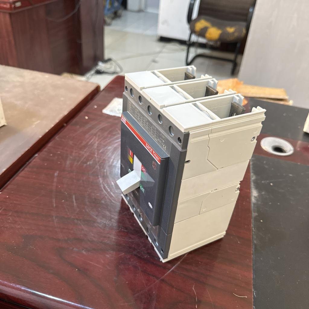 ABB SACE T5N630 3 Pole