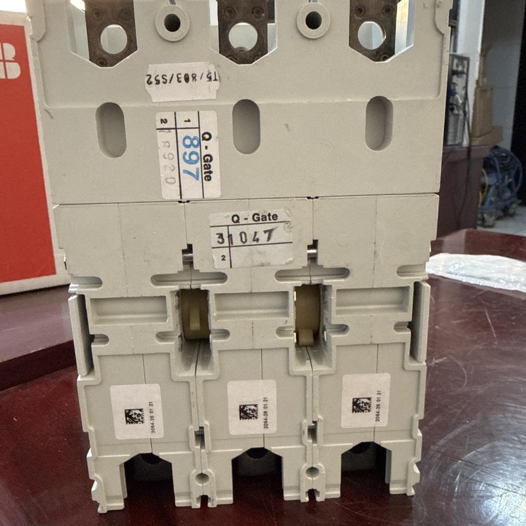 ABB SACE T5N630 3 Pole