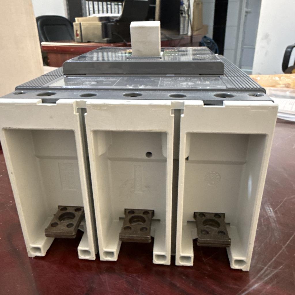 ABB SACE T5N630 3 Pole