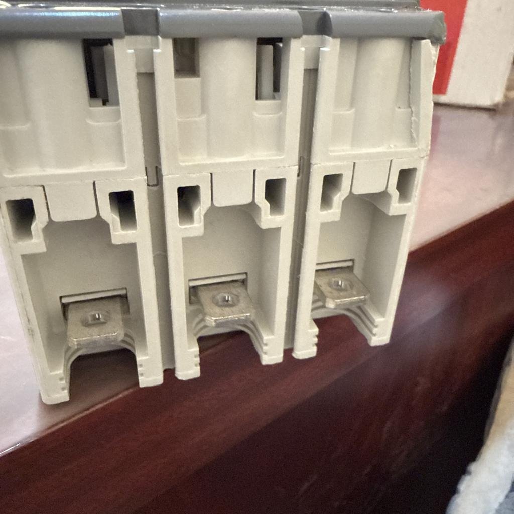 ABB SACE Tmax XT2S 160 3 Pole