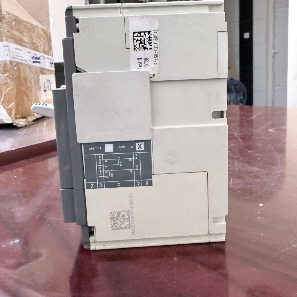 ABB SACE Tmax XT2S 160 3 Pole