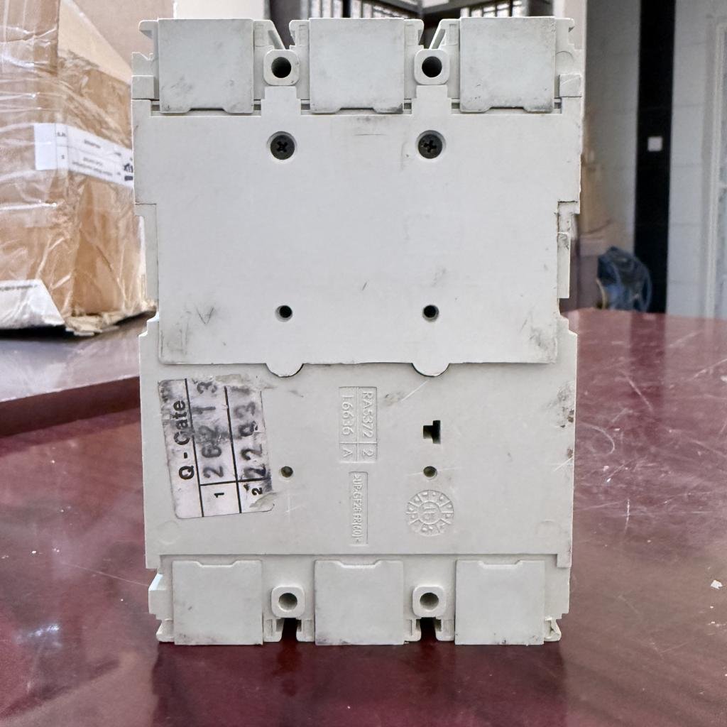 ABB SACE Tmax XT2S 160 3 Pole