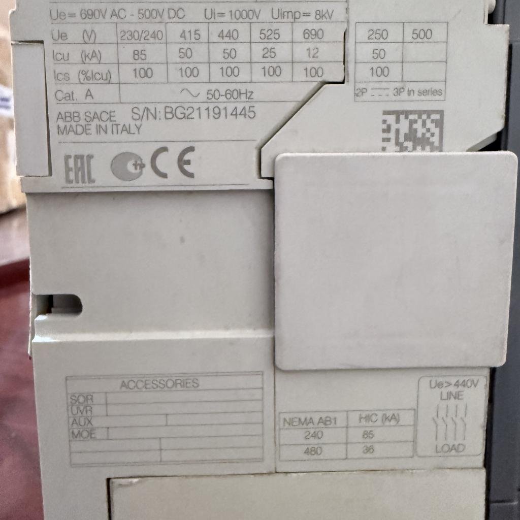 ABB SACE Tmax XT2S 160 3 Pole