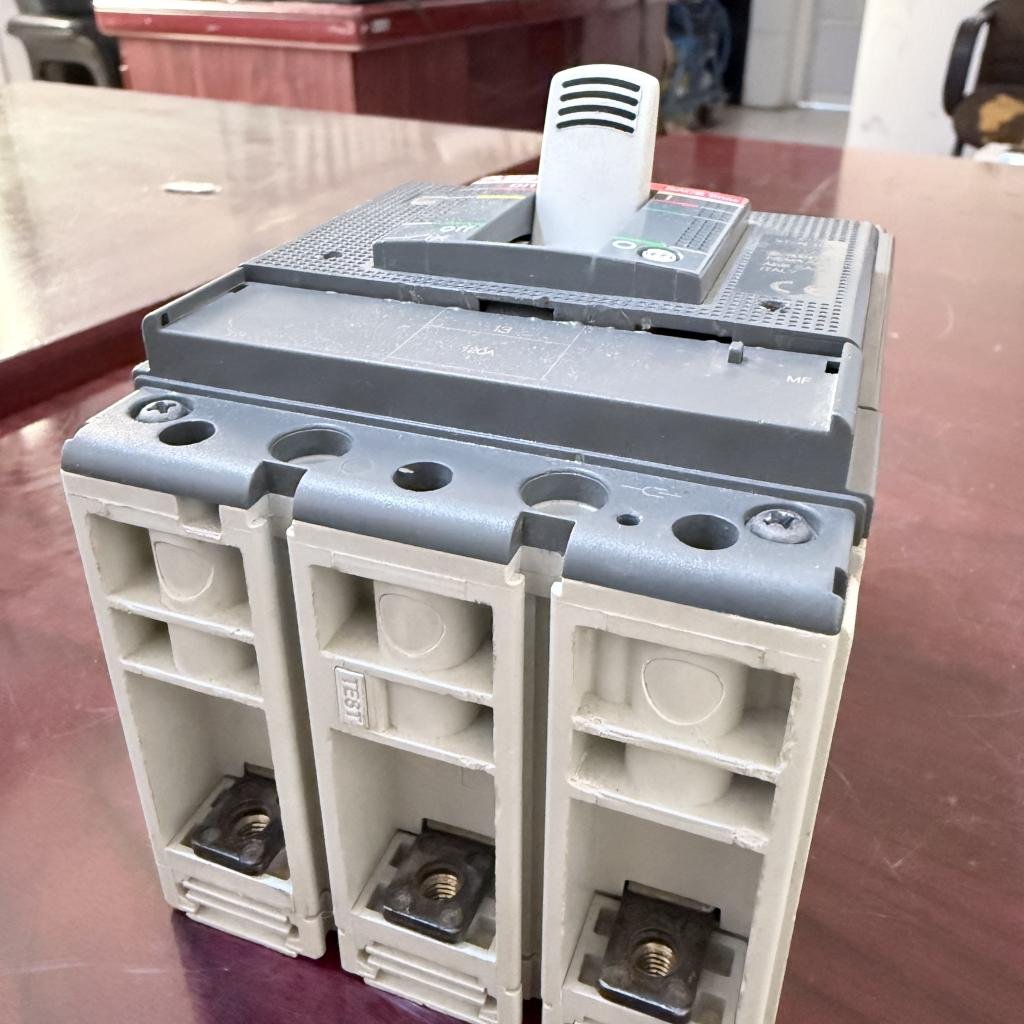 ABB SACE TMAX XT2N 160 3 Pole