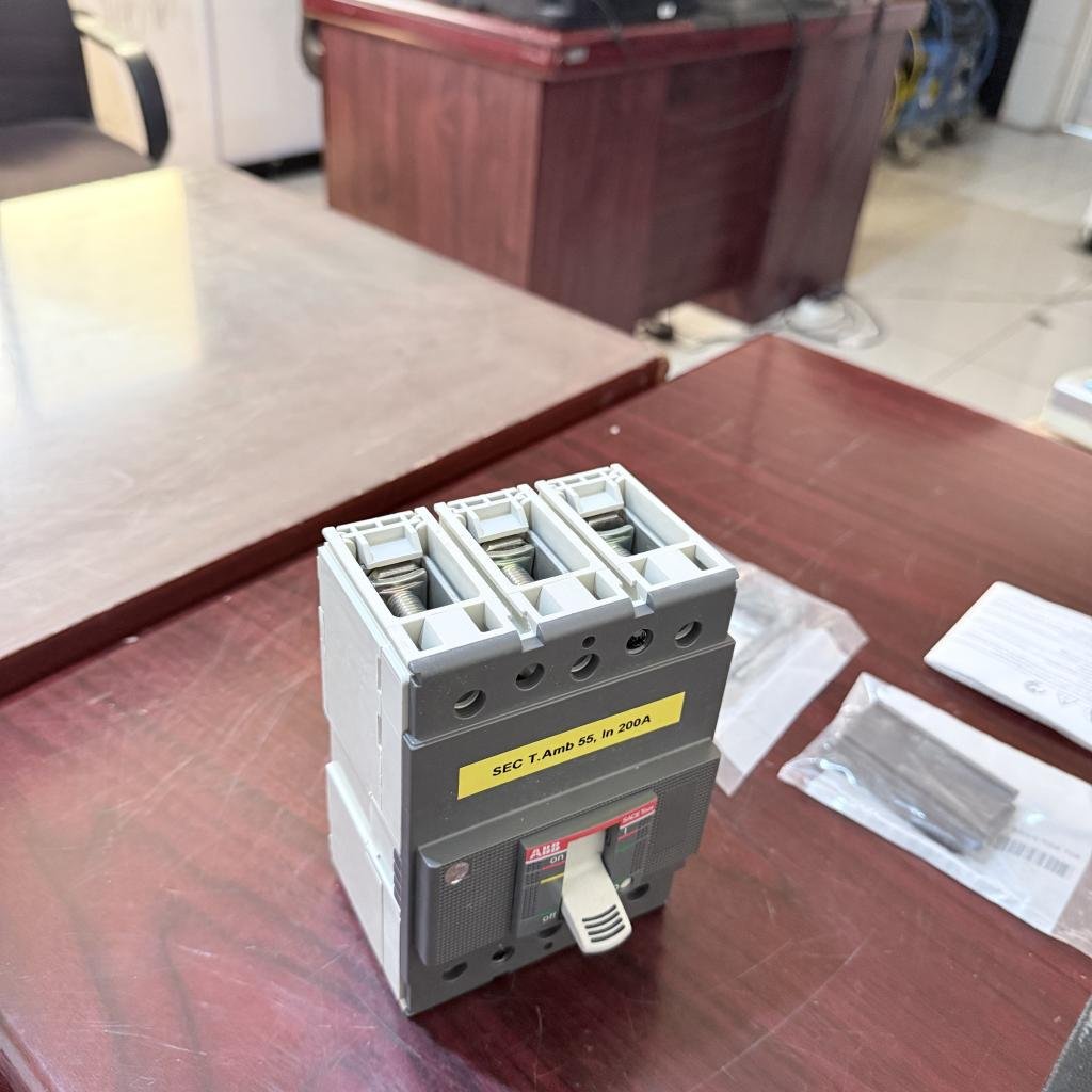 ABB SACE Tmax 3 Pole