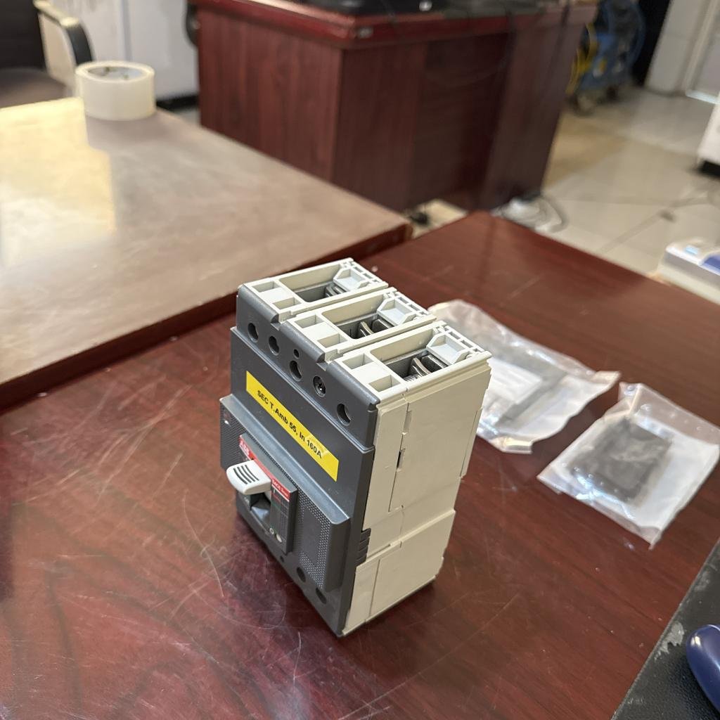 ABB SACE Tmax 3 Pole