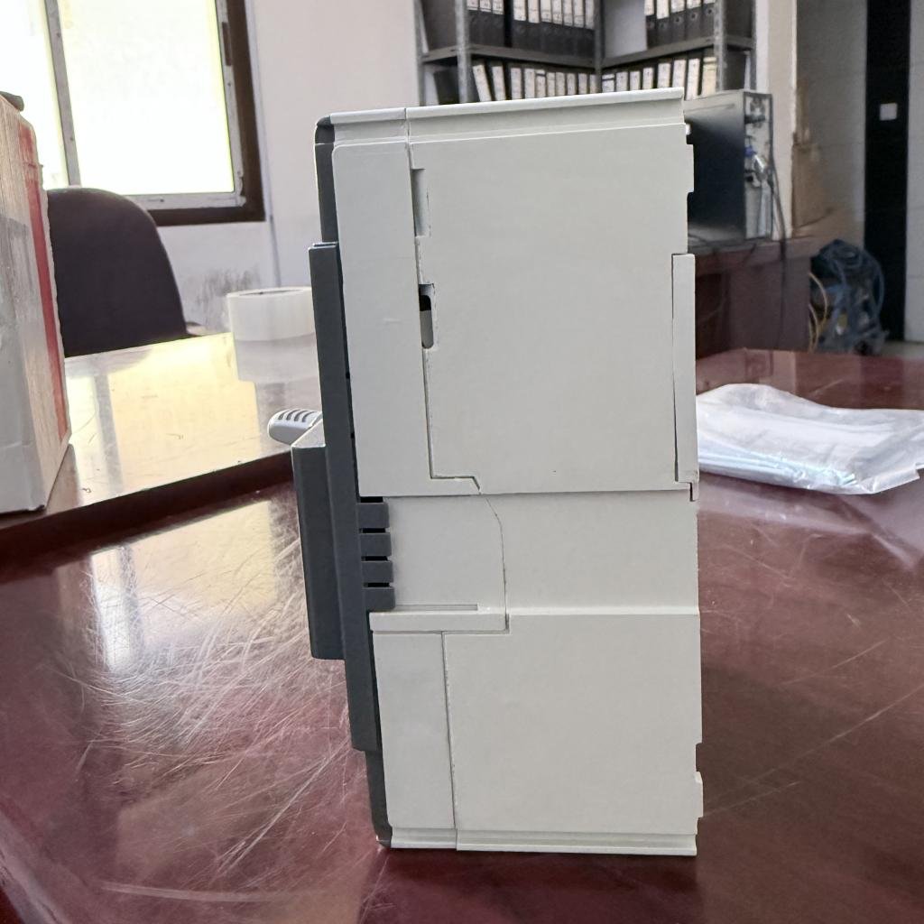 ABB SACE Tmax 3 Pole