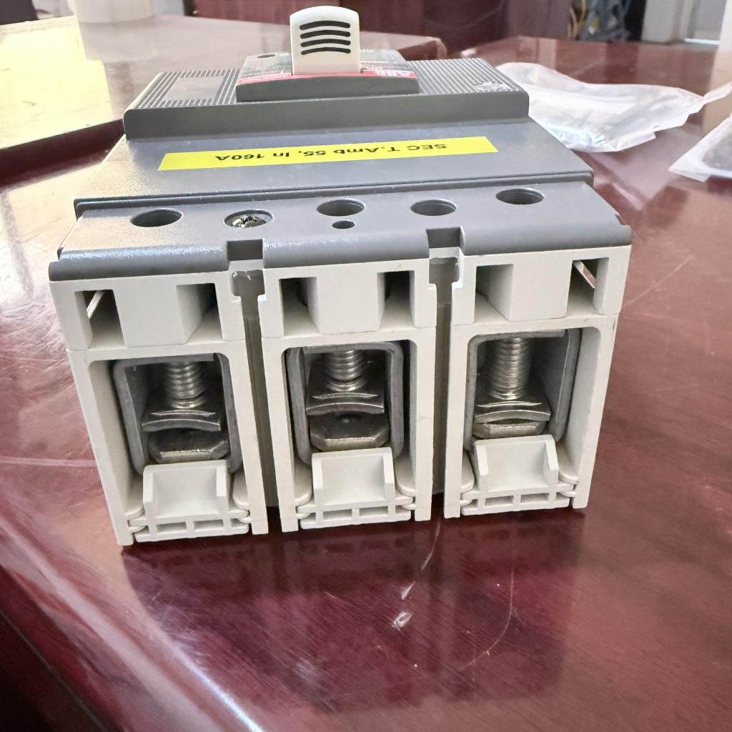 ABB SACE Tmax 3 Pole