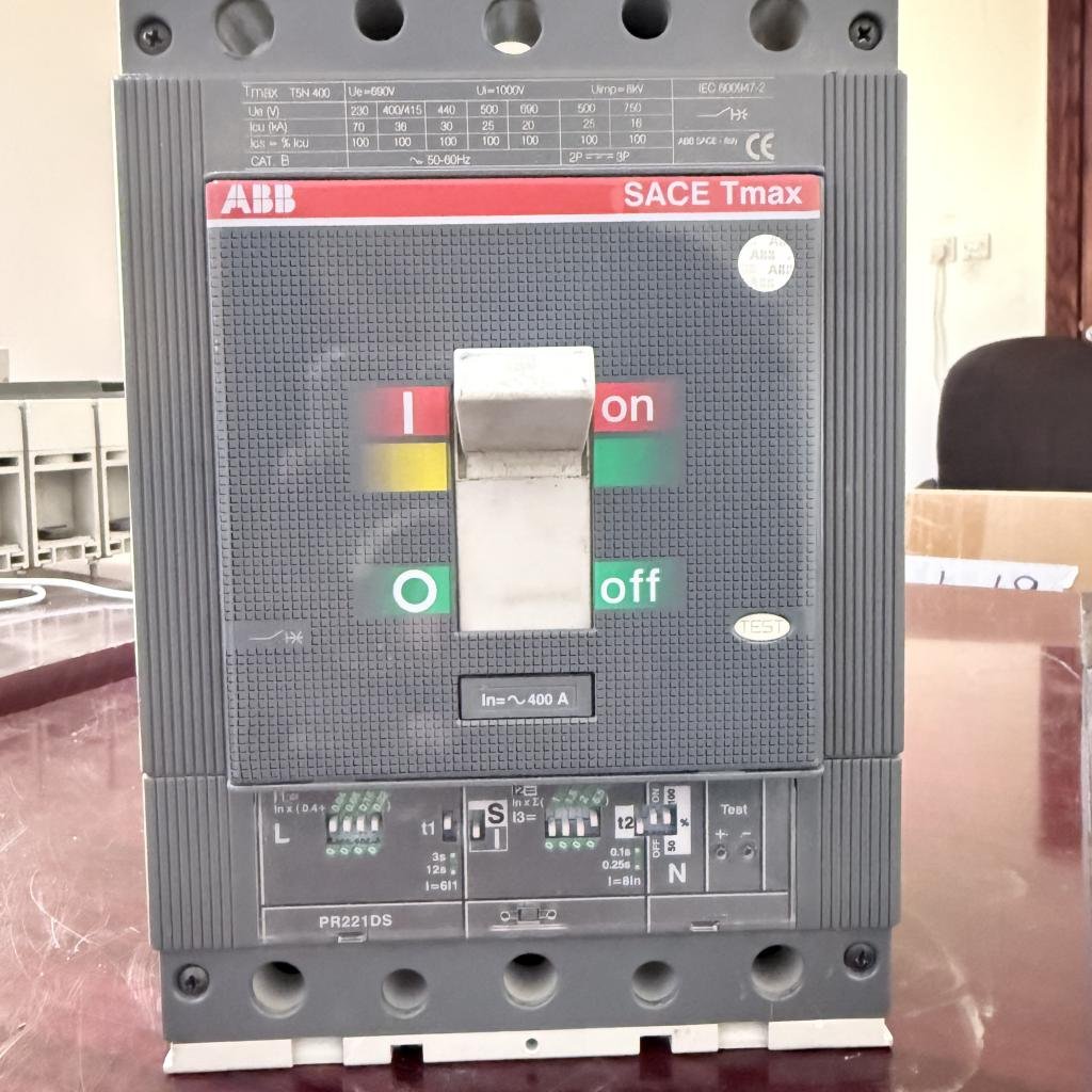 ABB SACE Tmax T5N 400 3 Pole