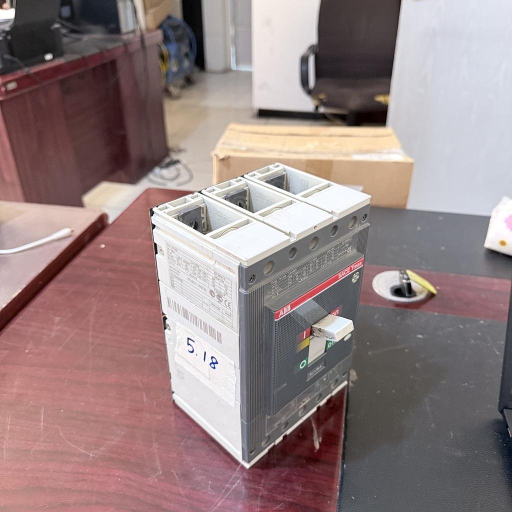 ABB SACE Tmax T5N 400 3 Pole