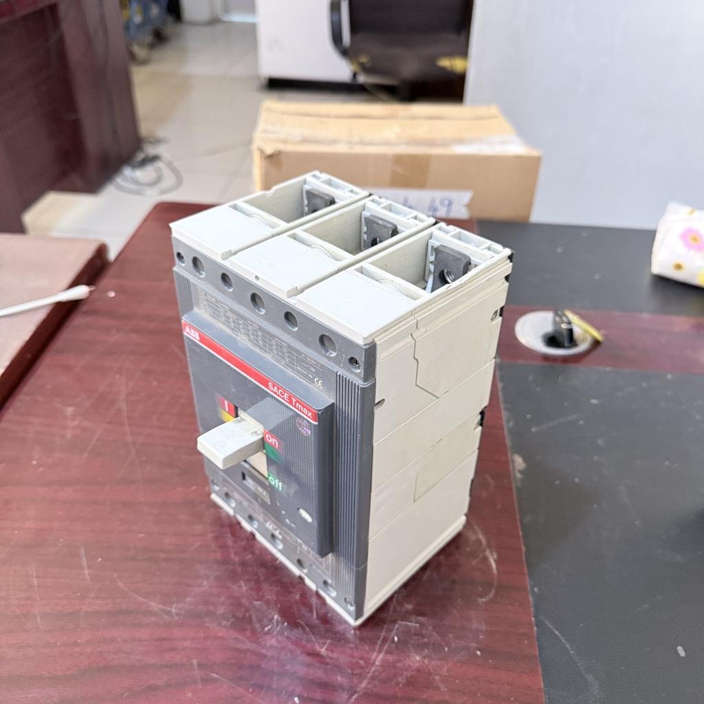ABB SACE Tmax T5N 400 3 Pole