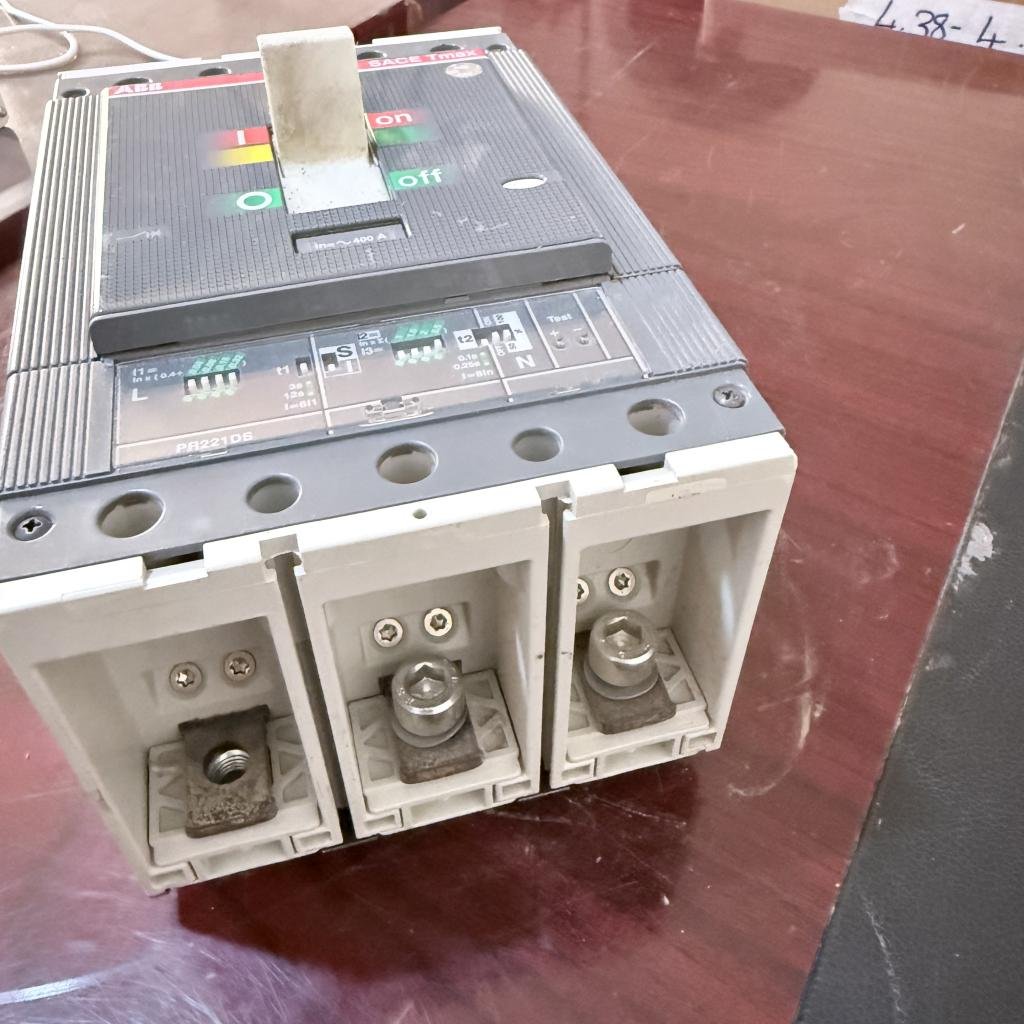 ABB SACE Tmax T5N 400 3 Pole