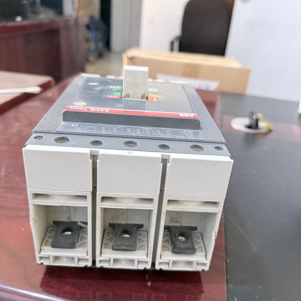 ABB SACE Tmax T5N 400 3 Pole