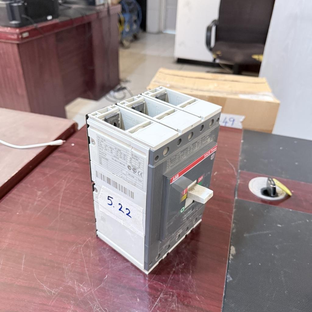 ABB SACE Tmax T5N 400 3 Pole