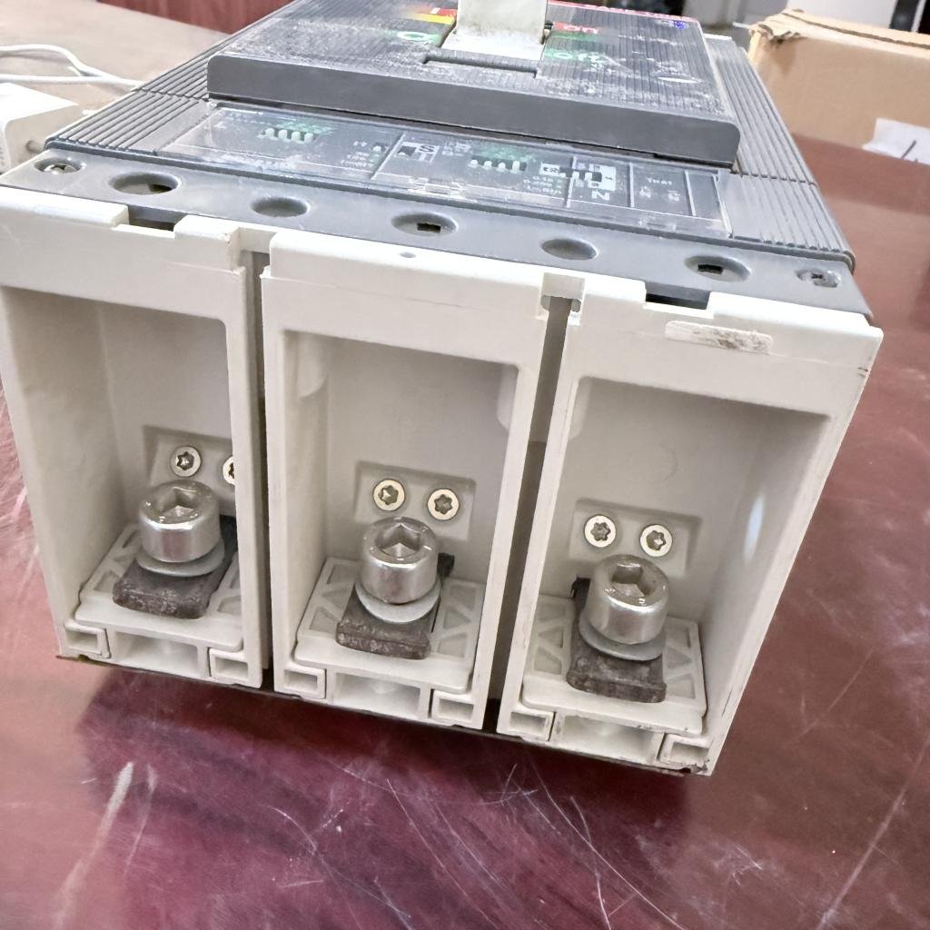 ABB SACE Tmax T5N 400 3 Pole