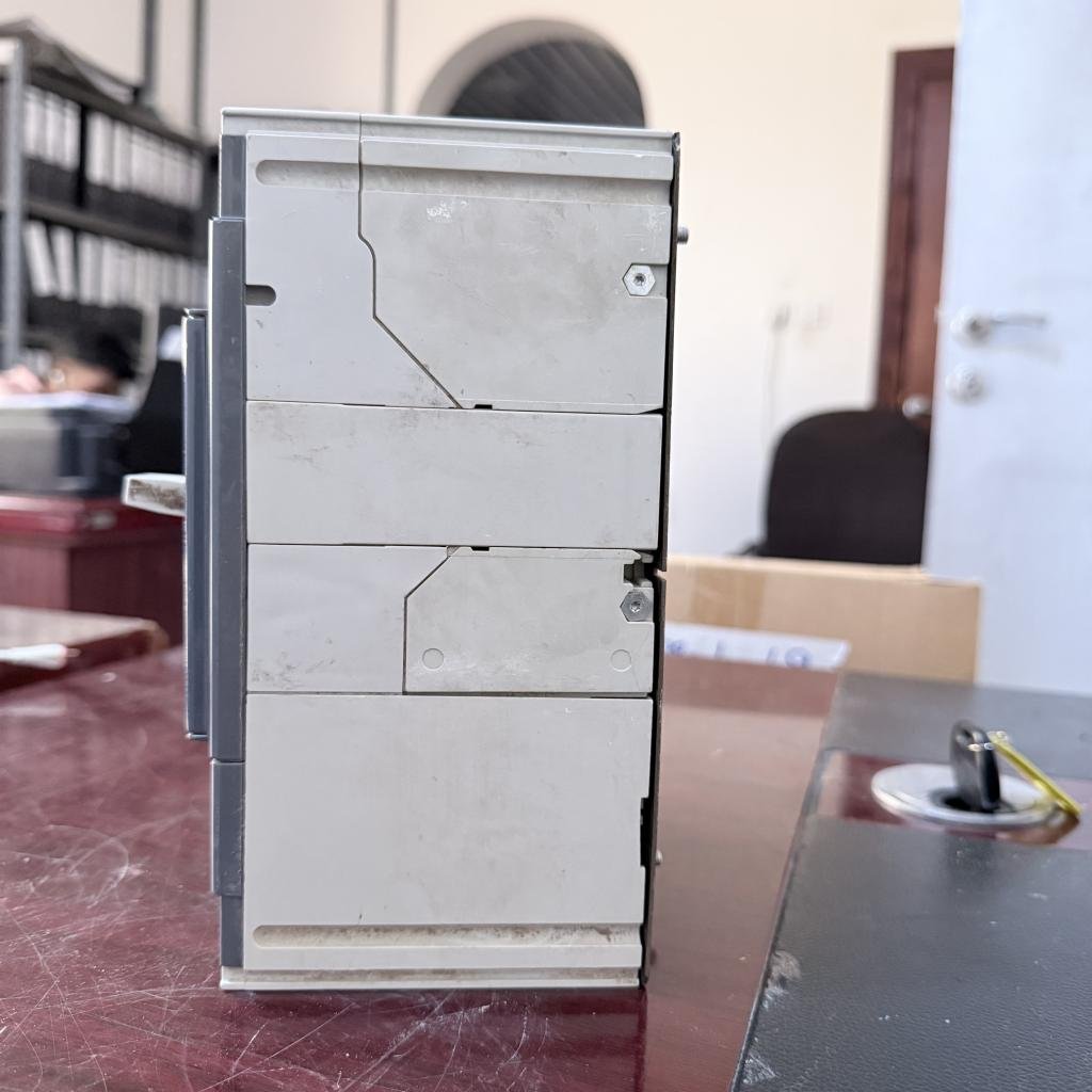ABB SACE Tmax T5N 400 3 Pole