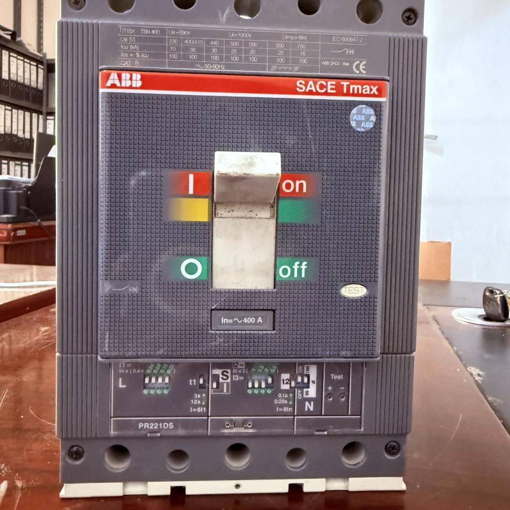 ABB SACE Tmax T5N 400 3 Pole