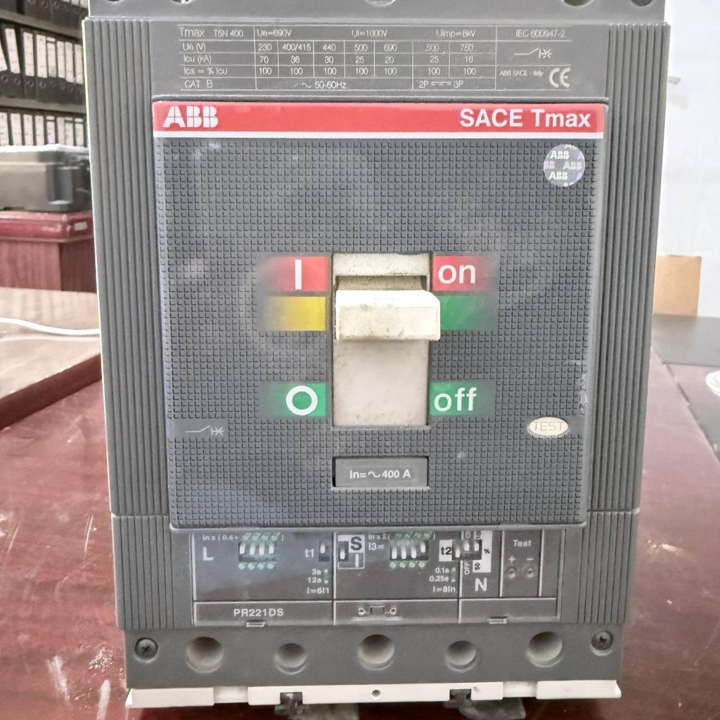 ABB SACE Tmax T5N 400 3 Pole