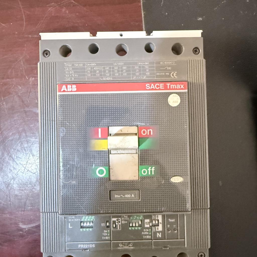 ABB SACE Tmax T5N 400 3 Pole