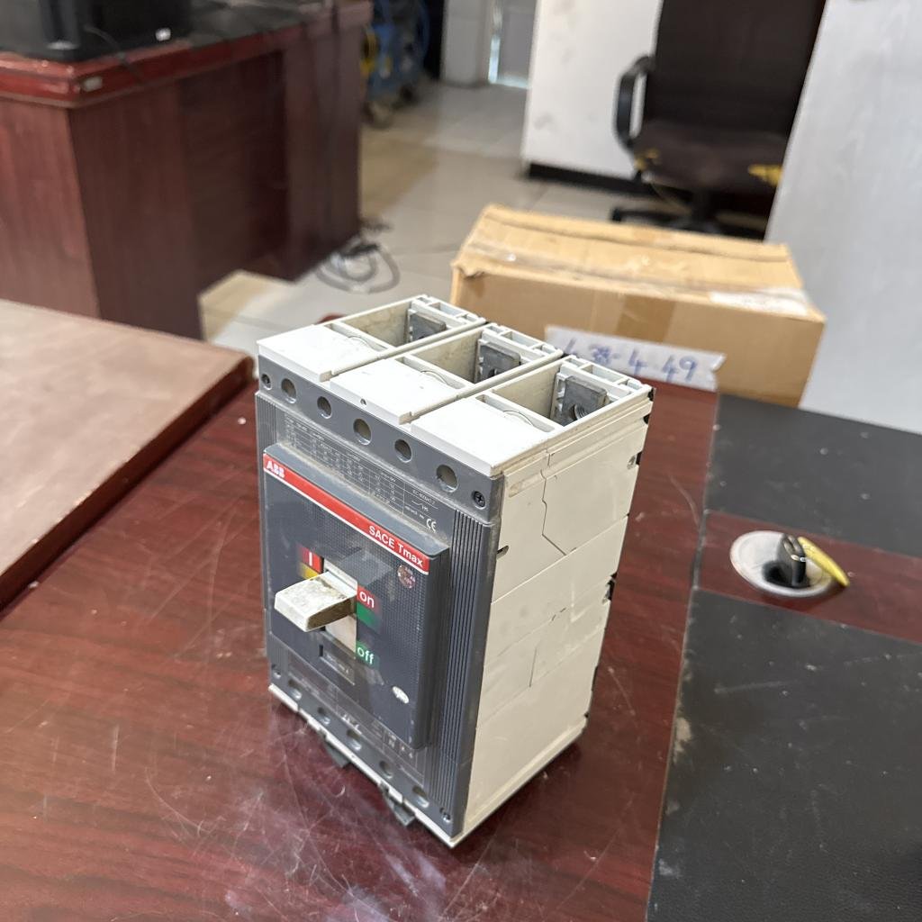 ABB SACE Tmax T5N 400 3 Pole