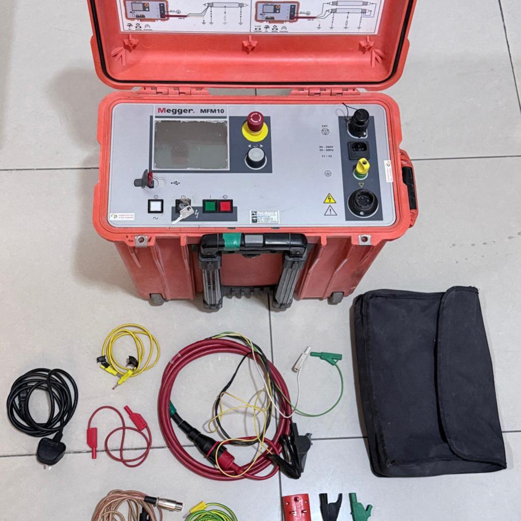 Megger MFM10