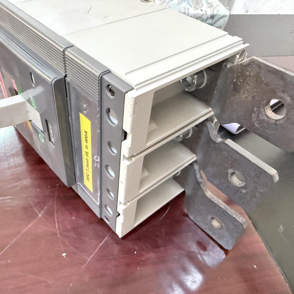 ABB SACE Tmax 3 Pole